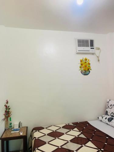 Queen's Room Rental 4