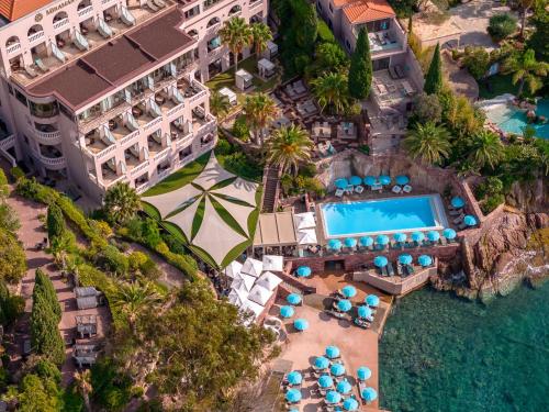 Tiara Miramar Beach Resort