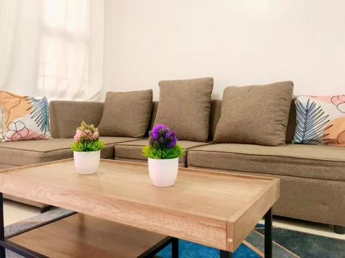 TRP16 - Cozy 2BR Townhouse near Clark Airport, Aquaplanet & Dino Island