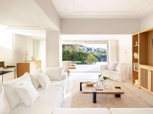 Corfu Imperial, A Grecotel Resort to Live
