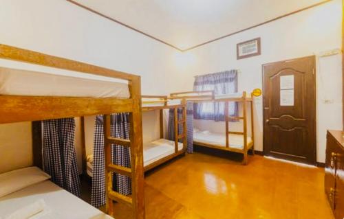 Anaya Inn & Restobar