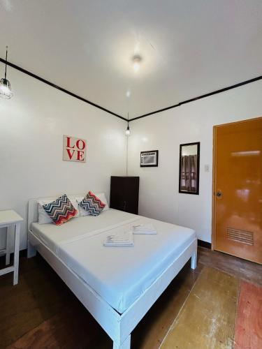 Anaya Inn & Restobar