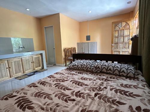 Rozay Travellers Inn