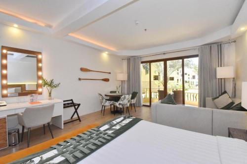 Ambassador in Paradise Resort