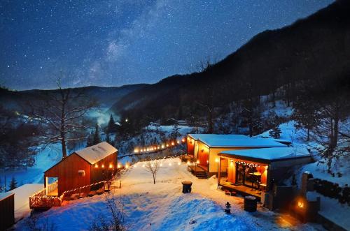 Kub House Village