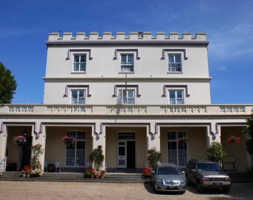 Grange Lodge