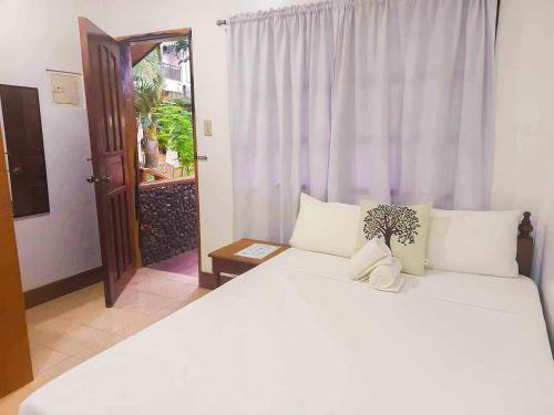 Jurias Pension