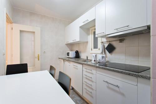 Home @ Porto Clerigos Apartment