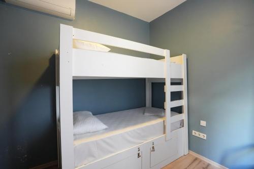 Cheers Vintage Hostel