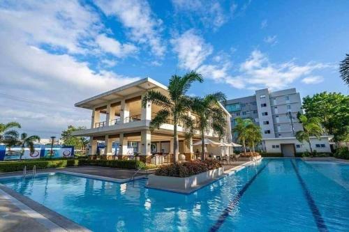 Entire 2BR condo 8 Spatial Maa Davao