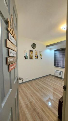 Kege's Pad - 2 Bedroom Townhouse near Clark Airport & Aqua Planet - TRP8