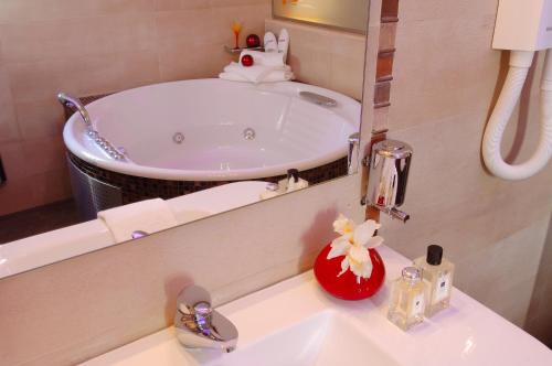Olympic Fashion Hotels