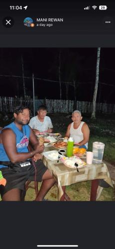 Roca's Homestay Backpackers Chalet