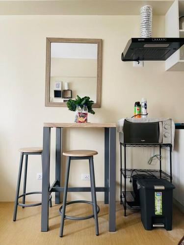 * *E2 Oasis in the City