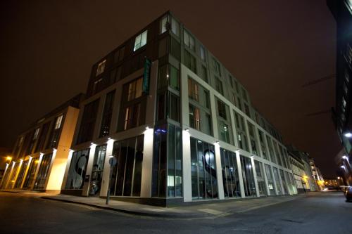 The Spires Serviced Apartments