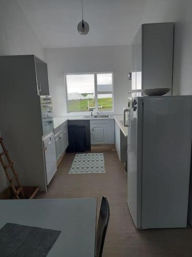 Загородный дом с потрясающим видом на Эйяфьятлайокюдль