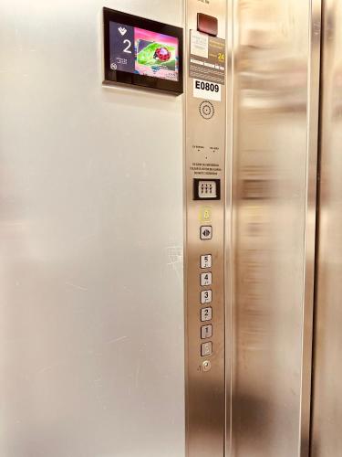 Studio Apartment Santana Habaneras - 18 at Beach with Garage, Pool and Lift