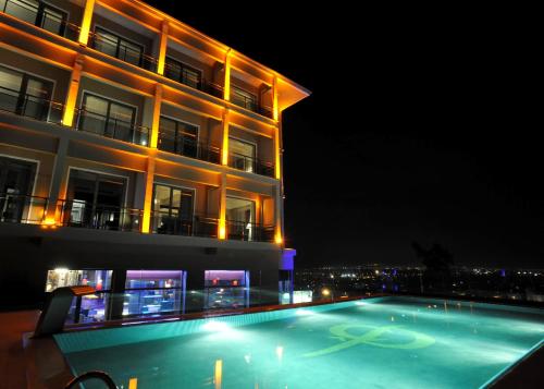 Celik Palas Convention Center & Thermal Spa