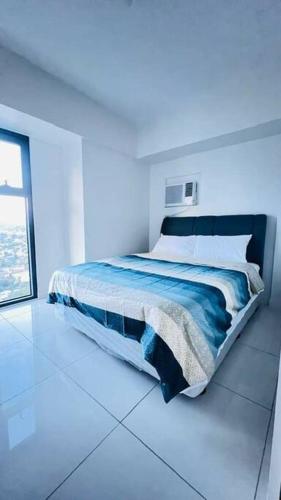 Horizon 101, Condo with a pool & view