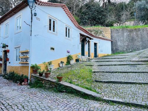 Pé do Castelo Casinha - pet friendly & garage