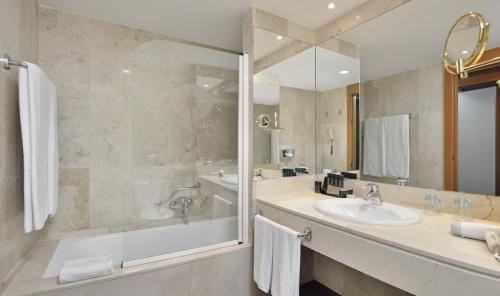 Best Western Premier CMC Girona