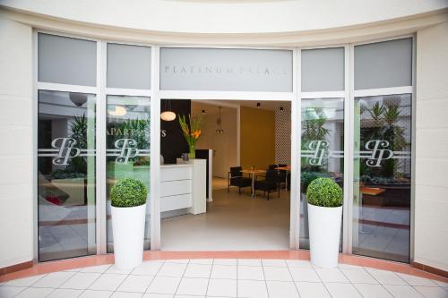 Platinum Palace Apartments