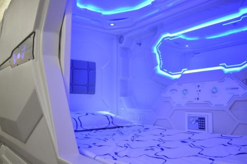 Cosmos capsule coworking hub London