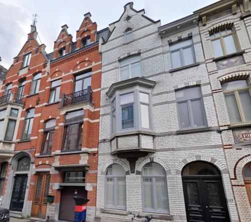 The Old One Fifteen by Romy&Travis