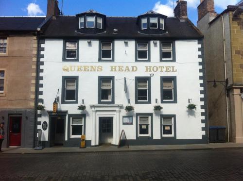 Queens Head Hotel