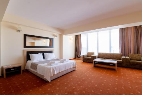 Oxford Inns&Suites