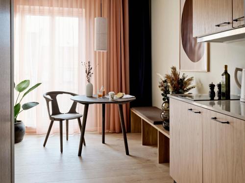 Aura Apartment Hotel