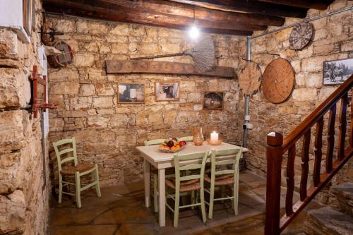 Oinoessa Traditional Boutique Guest Houses