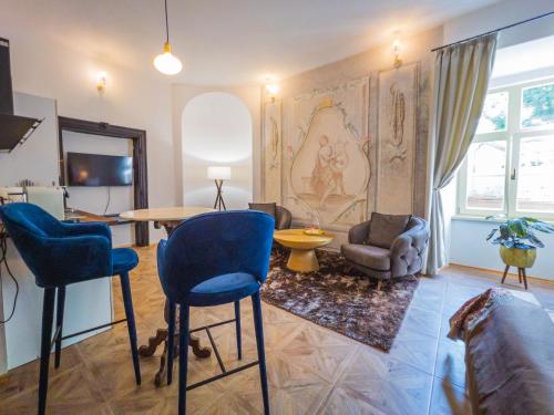 Opera apartments - Mestský palác