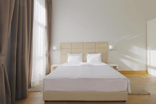 Lanterna Rooms