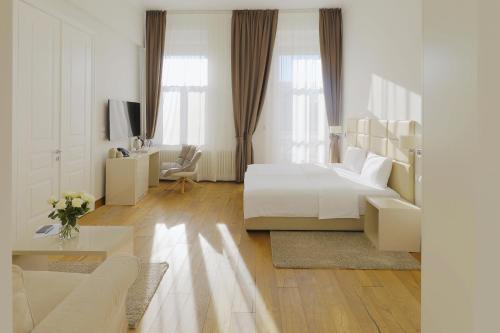 Lanterna Rooms