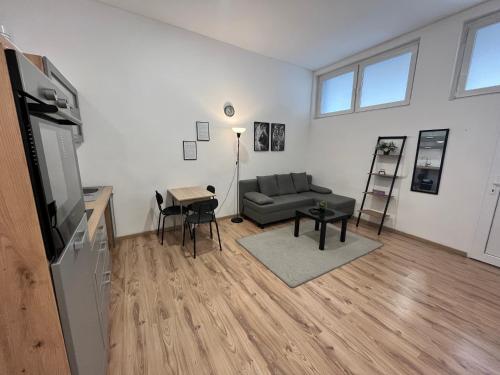 Apartment Central 10C 40qm Wi-Fi free Parking calm back house