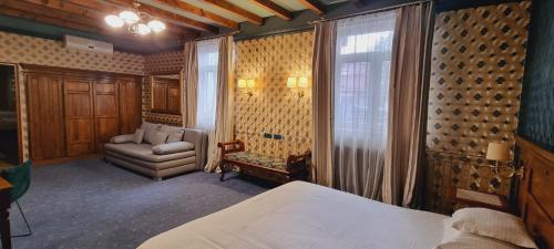 Topaz Boutique Hotel