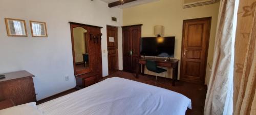 Topaz Boutique Hotel