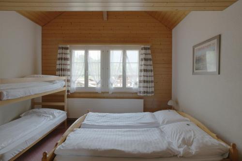 Alpenrose Hotel & Gardens