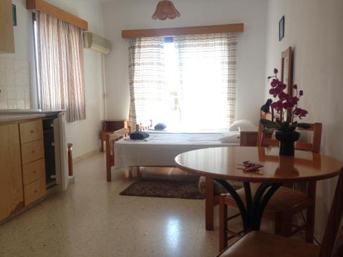 Panklitos Apartments