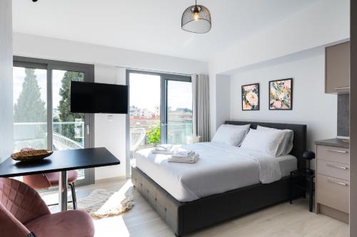 Velvet Luxury Studios in the City Center by BiNoBi!