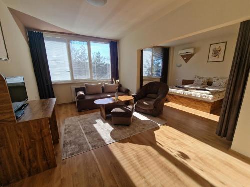 Hotel Touristic Home Kailaka