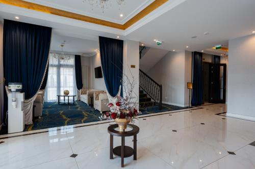 Hotel Noblesse Boutique & Spa