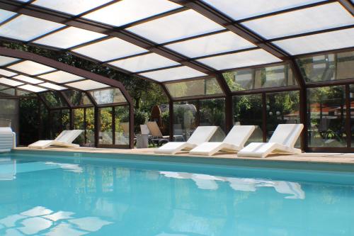 Le Domaine de la Forêt D Orient Natur Hotel Golf & Spa