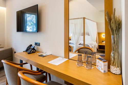 Denthis Hotel - Taygetos Mountain Getaway