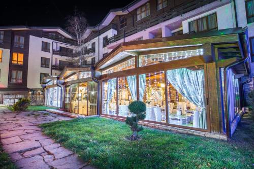 Green Wood Hotel & Spa