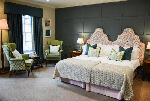 The Crown Hotel