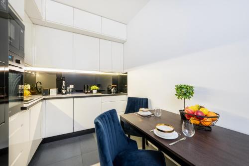 Manufaktura Residence - Apartamenty Industrial z Parkingiem i Dwoma Łazienkami