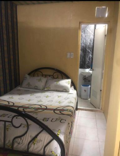 JOHNFONZ BUILDING Spacious Room