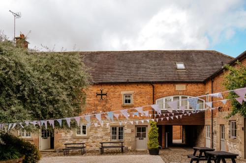 Knockerdown Cottages